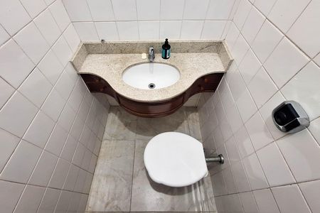 Casa de condomínio à venda com 400m², 7 quartos e 3 vagasLavabo