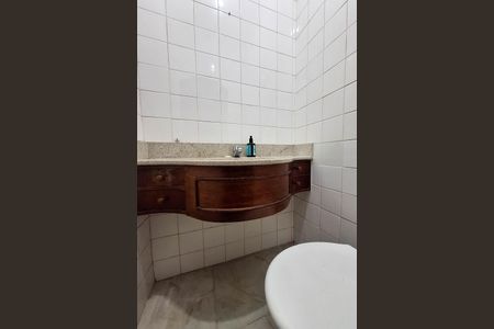 Casa de condomínio à venda com 400m², 7 quartos e 3 vagasLavabo