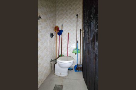 Casa de condomínio à venda com 400m², 7 quartos e 3 vagasBanheiro de serviço