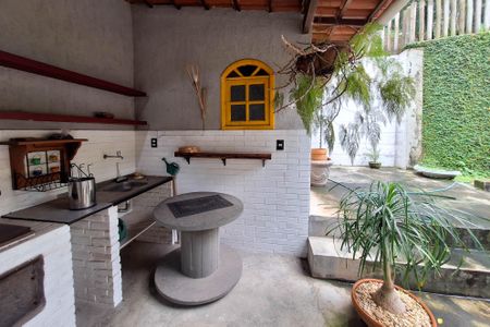 Casa de condomínio à venda com 400m², 7 quartos e 3 vagasQuintal