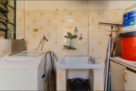 Casa à venda com 213m², 2 quartos e 2 vagasÁrea de Serviço