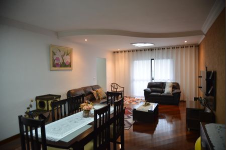 Sala de apartamento à venda com 3 quartos, 103m² em Pinheirinho, Santo André