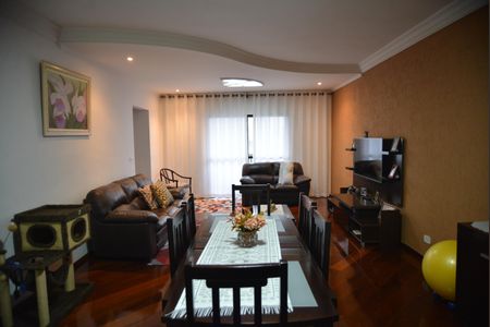 Sala de apartamento à venda com 3 quartos, 103m² em Pinheirinho, Santo André