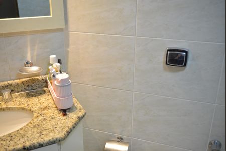 Apartamento à venda com 103m², 3 quartos e 2 vagasBanheiro da Suíte 3