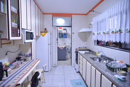 Apartamento à venda com 103m², 3 quartos e 2 vagasCozinha