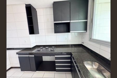 Apartamento à venda com 194m², 2 quartos e 4 vagas Apartamento à venda com 194m², 2 quartos e 4 vagasCozinha