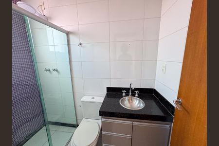 Apartamento à venda com 194m², 2 quartos e 4 vagas Apartamento à venda com 194m², 2 quartos e 4 vagasBanheiro do Quarto