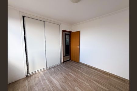 Apartamento à venda com 194m², 2 quartos e 4 vagas Apartamento à venda com 194m², 2 quartos e 4 vagasQuarto 2