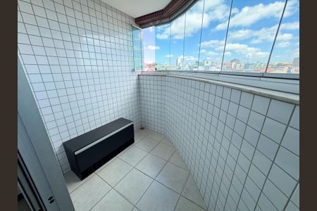 Apartamento à venda com 194m², 2 quartos e 4 vagas Apartamento à venda com 194m², 2 quartos e 4 vagasVaranda do Corredor