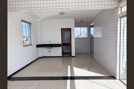 Apartamento à venda com 194m², 2 quartos e 4 vagas Apartamento à venda com 194m², 2 quartos e 4 vagasCobertura
