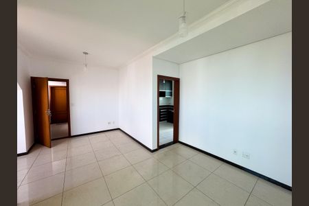 Apartamento à venda com 194m², 2 quartos e 4 vagas Apartamento à venda com 194m², 2 quartos e 4 vagasSala