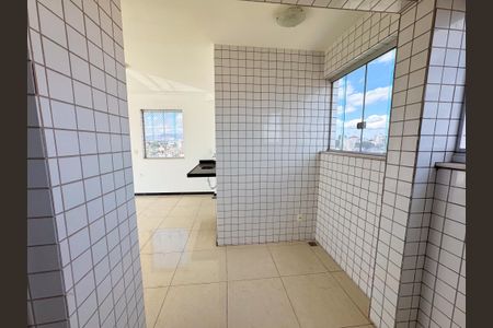 Apartamento à venda com 194m², 2 quartos e 4 vagas Apartamento à venda com 194m², 2 quartos e 4 vagasCobertura