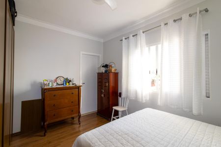 Casa à venda com 343m², 5 quartos e 4 vagasSuíte 2