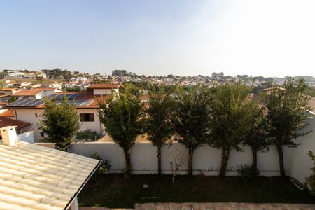 Casa à venda com 343m², 5 quartos e 4 vagasVista da Suíte 2
