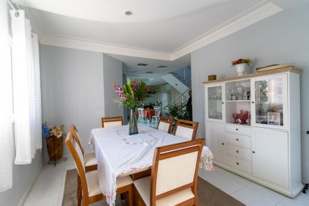 Casa à venda com 343m², 5 quartos e 4 vagasCopa