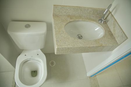 Apartamento à venda com 54m², 2 quartos e 2 vagasBanheiro