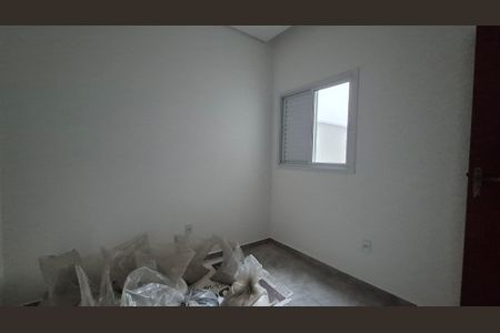 Casa à venda com 74m², 3 quartos e 2 vagasQuarto