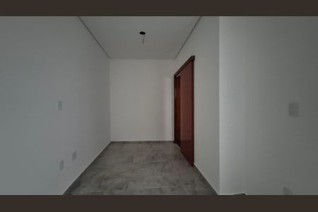 Casa à venda com 74m², 3 quartos e 2 vagasSuíte