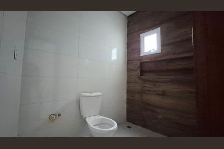 Casa à venda com 74m², 3 quartos e 2 vagasBanheiro da suíte