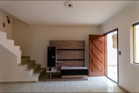 Casa para alugar com 80m², 1 quarto e 1 vagaSala
