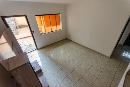 Casa para alugar com 80m², 1 quarto e 1 vagaSala