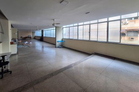 Apartamento para alugar com 73m², 2 quartos e 1 vagaÁrea comum