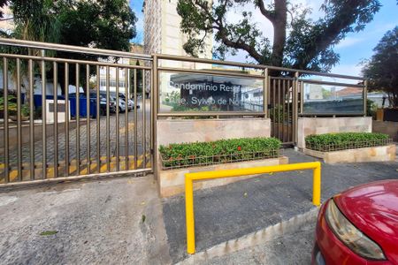 Apartamento para alugar com 73m², 2 quartos e 1 vagaFachada