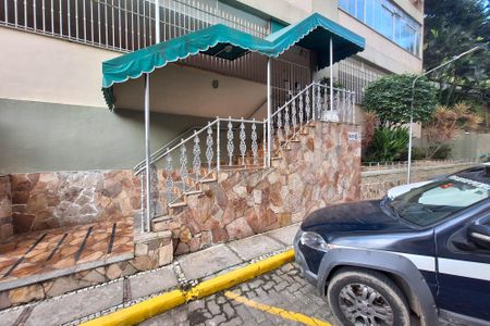 Apartamento para alugar com 73m², 2 quartos e 1 vagaFachada