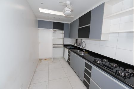Casa para alugar com 120m², 2 quartos e 1 vagaCozinha
