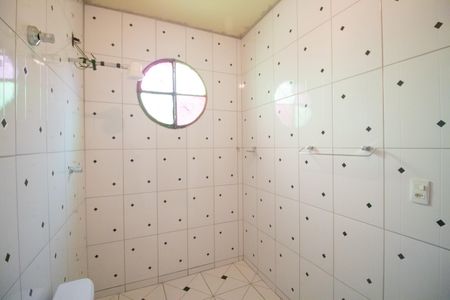 Casa à venda com 360m², 3 quartos e 2 vagasBanheiro da Suíte