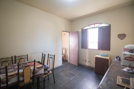 Casa à venda com 360m², 3 quartos e 2 vagasCopa