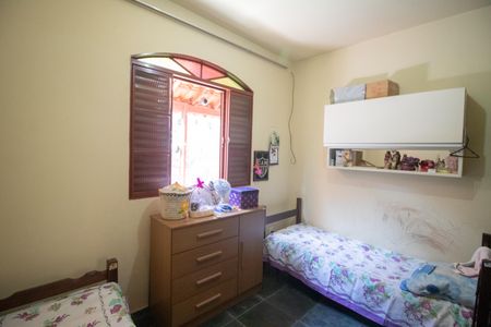 Casa à venda com 360m², 3 quartos e 2 vagasQuarto 2