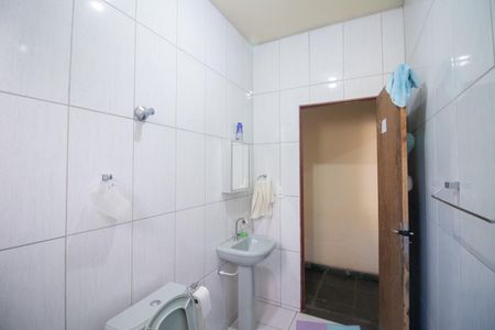 Casa à venda com 360m², 3 quartos e 2 vagasBanheiro Social