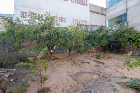 Casa à venda com 360m², 3 quartos e 2 vagasQuintal