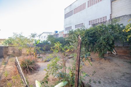 Casa à venda com 360m², 3 quartos e 2 vagasQuintal