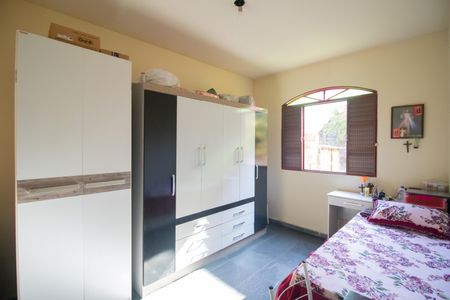 Casa à venda com 360m², 3 quartos e 2 vagasQuarto Suíte