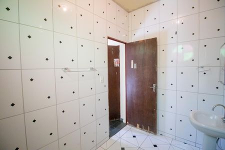 Casa à venda com 360m², 3 quartos e 2 vagasBanheiro da Suíte