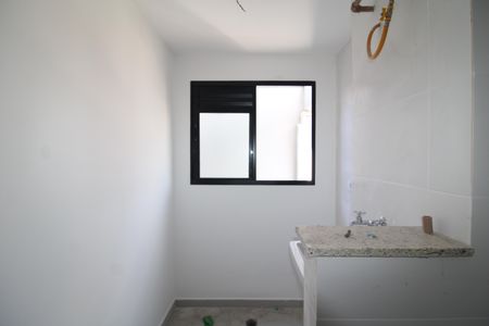 Sala/Cozinha de apartamento à venda com 2 quartos, 43m² em Parada Inglesa, São Paulo