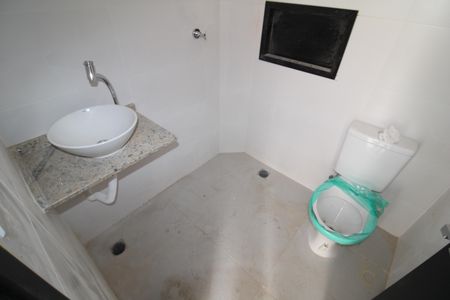 Banheiro da Suíte de apartamento à venda com 2 quartos, 43m² em Parada Inglesa, São Paulo