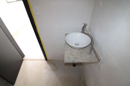 Banheiro da Suíte de apartamento à venda com 2 quartos, 43m² em Parada Inglesa, São Paulo