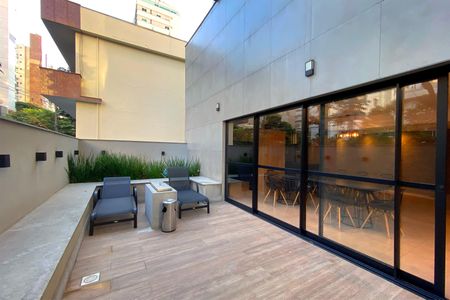 Apartamento para alugar com 63m², 2 quartos e 2 vagasÁrea comum - Piscina