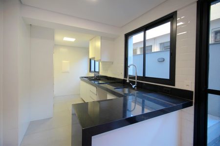 Apartamento para alugar com 63m², 2 quartos e 2 vagasCozinha