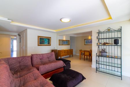 Apartamento para alugar com 236m², 3 quartos e 4 vagasSala de Estar
