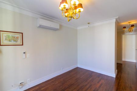 Apartamento para alugar com 236m², 3 quartos e 4 vagasQuarto 2 - Suíte 2