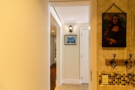 Apartamento para alugar com 236m², 3 quartos e 4 vagasLavabo