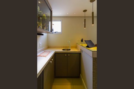 Apartamento para alugar com 236m², 3 quartos e 4 vagasHome Bar