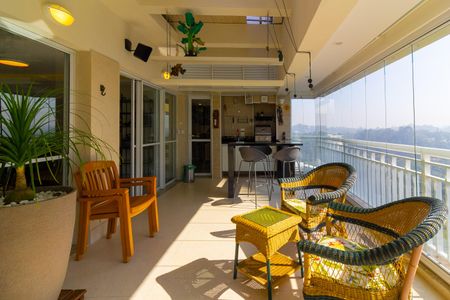 Apartamento para alugar com 236m², 3 quartos e 4 vagasSala Varanda