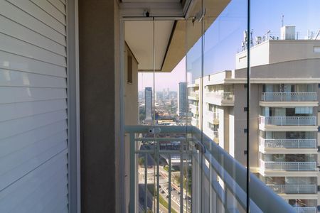 Apartamento para alugar com 236m², 3 quartos e 4 vagasQuarto 2 - Suíte 2 varanda