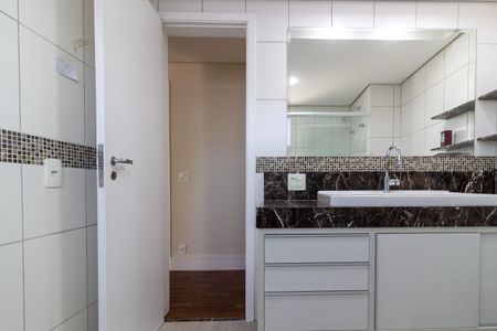 Apartamento para alugar com 236m², 3 quartos e 4 vagasBanheiro da Suíte 1