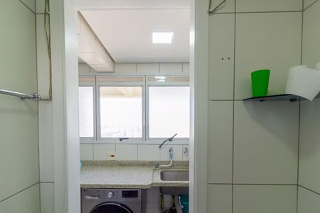 Apartamento para alugar com 236m², 3 quartos e 4 vagasBanheiro de Serviço